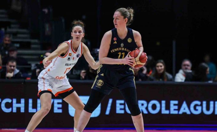 Fenerbahçe, Kadınlar Euroleague’de grubunu namağlup lider tamamladı