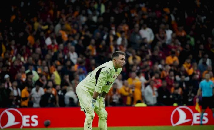 Fernando Muslera rekor için sahada