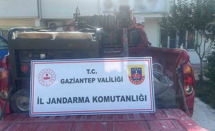 Gaziantep’te patlayıcı madde ile izinsiz maden arayan 4 şahıs yakalandı