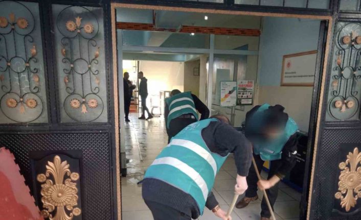 Hakkari Denetimli Serbestlik Müdürlüğünden okul temizliği
