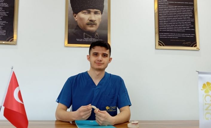 Hem sağlığı hem de sosyal hayatı olumsuz etkileyen ‘ağız kokusu’ sorununa karşı uzmanlardan uyarı