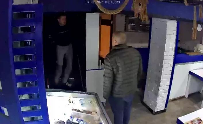 Hırsızlık için girdiği balıkçıda çalışan ile göz göz geldi, ’tuvaletim var’ dedi