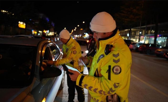 Isparta’da son 24 saatte toplam 233 araç ve sürüsüne idari para cezası, 23 araca trafikten men