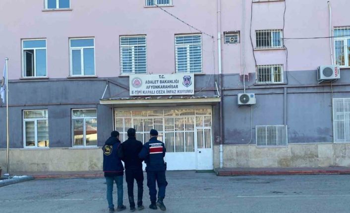 JASAT 10 yıl 5 ay hapis cezasıyla aranan şahsı yakaladı
