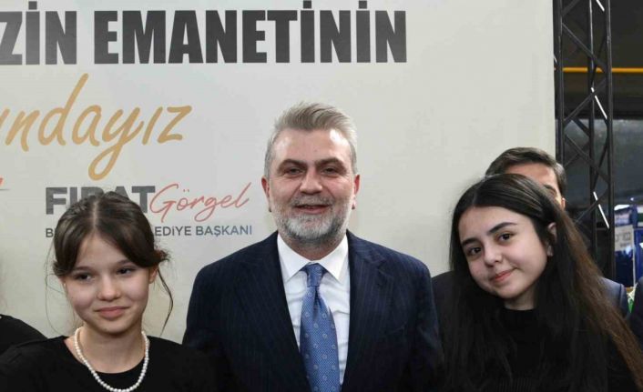 Kahramanmaraş’ta şehit çocuklarının karne sevincine ortak olundu