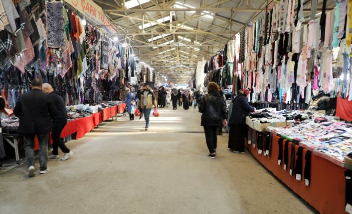 Karasu Belediyesi’nin işgaliye bedeline yaptığı yüzde 150’lik zam esnafı çileden çıkardı