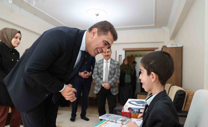 Kas hastası miniğin karnesi evine gitti