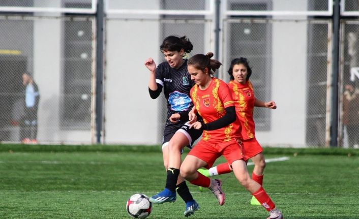 Kayseri Kadın FK ikinci yarıda güldü