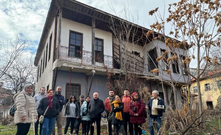 Kent Konseyi, şehirde eski konaklar araştırması başlattı