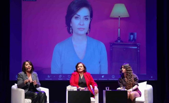 Kent söyleşilerinde söz kadın gazetecilerde