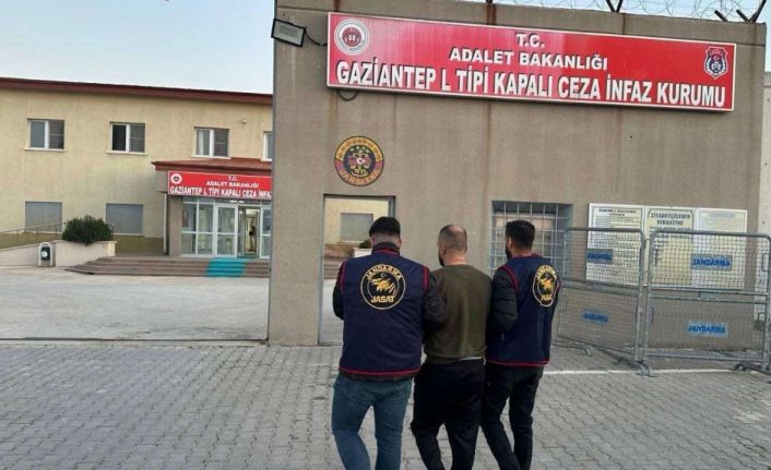 Kesinleşmiş 20 yıl cezası bulunan uyuşturucu taciri yakalandı