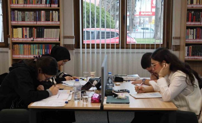 Kitabın kalbi Zübeyde Hanım’da atıyor