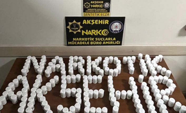 Konya’da 1 milyon 200 bin liralık uyuşturucu hap ele geçirdi