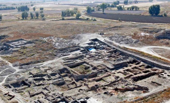 Kültepe’deki kazılarda Anadolu’da 4 bin 200 yıl önce iklim değişikliği yaşandığı ortaya çıktı