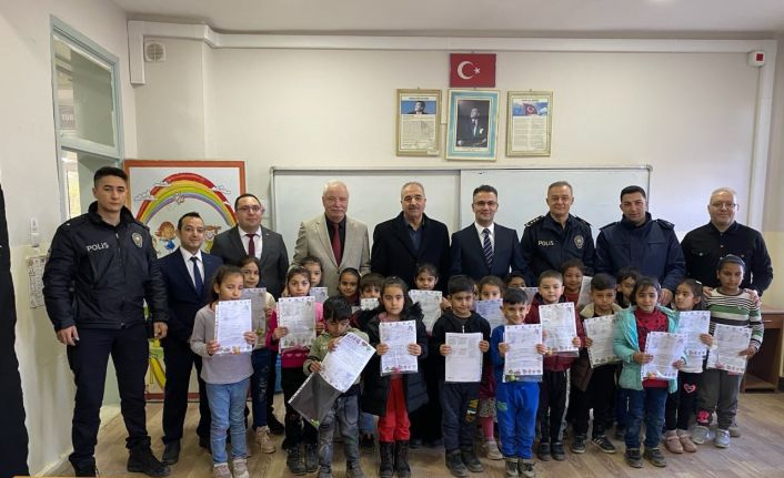 Kulu’da 7 bin 600 öğrenci karne aldı