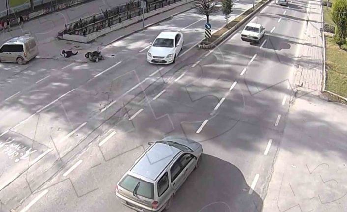 Kütahya’da trafik kazasında ağır yaralanan genç, 36 günlük yaşam savaşını kaybetti