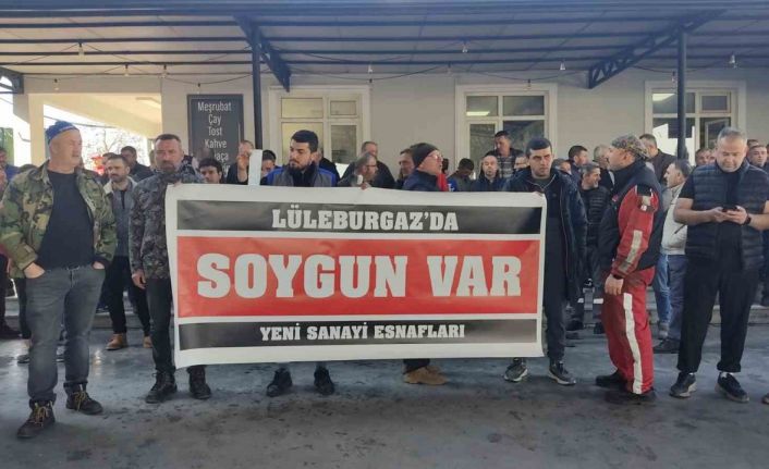 Lüleburgaz’da esnaftan su faturalarına tepki: "3 ayda gelen zam yüzde 900"