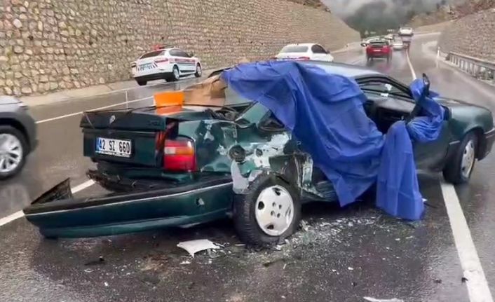 Manavgat’ta 150 metre arayla art arda 2 farklı kazada 5 yaralı