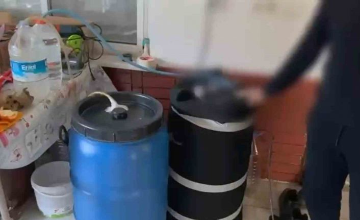 Marmaris’te 400 litre kaçak rakı ele geçirildi