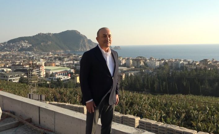 Mevlüt Çavuşoğlu: "Suriye’nin istikrarı için herkesin atılan olumlu adımları desteklemesi gerekiyor"