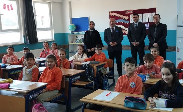 Müdür Başyiğit: "Disiplinli ve düzenli olmak, başarıya giden yolda önemli bir adımdır"