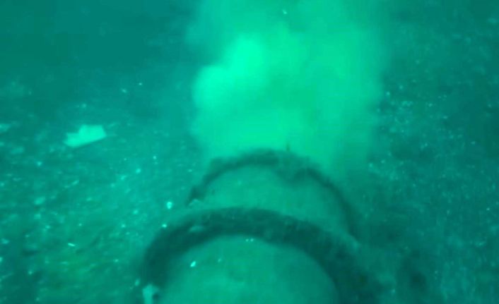 Müsilajın yeniden görüldüğü Marmara Denizi’ne İBB tarafından deşarj edilen kanalizasyon görüntülendi