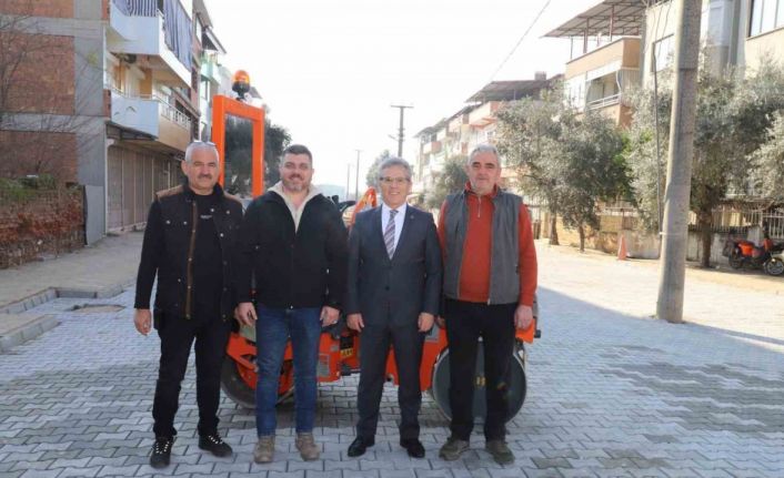 Nazilli Belediyesi’ne yeni bir silindir makinesi kazandırıldı