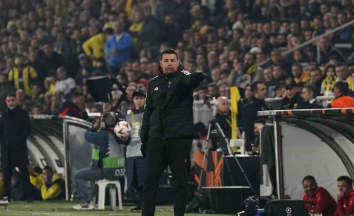 Olympique Lyon’da Teknik Direktör Pierre Sage dönemi sona erdi