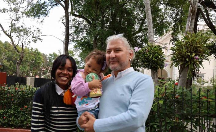 Önce turist olarak gitti ardından işleri nedeniyle Küba’ya yerleşti