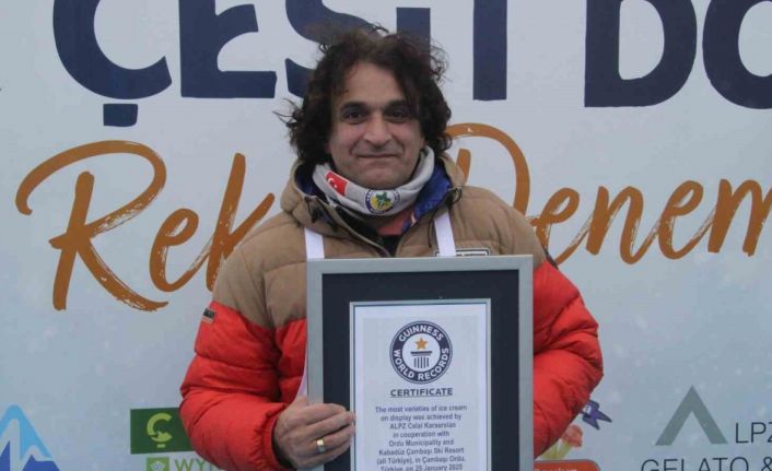 Ordu’da bin 301 çeşit dondurma ile ’Guinness’ rekoru kırıldı