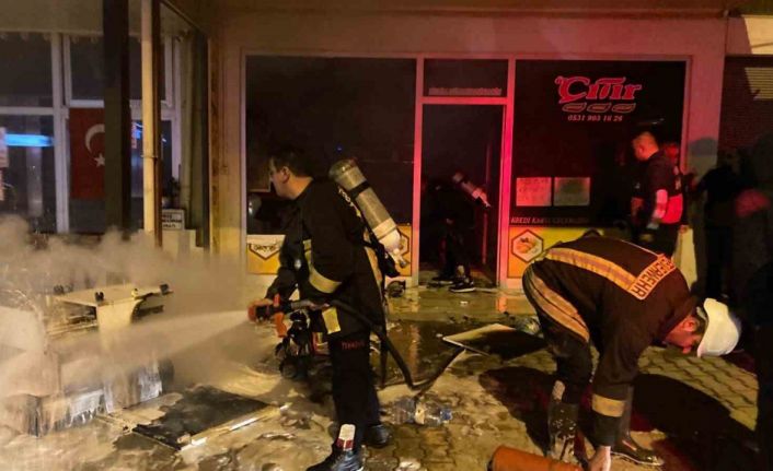 Osmaniye’de iş yerinde çıkan yangın söndürüldü