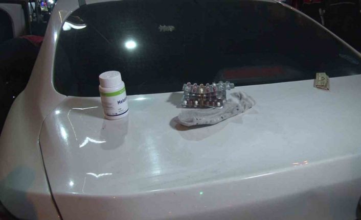 Pendik’te İl Emniyet Müdürü Yıldız’ın katıldığı denetimde uyuşturucu madde ele geçirildi