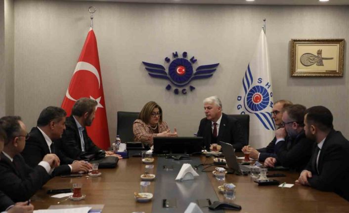 Şahin, Gazi kentin yeni projeleri için görüşmeler yaptı