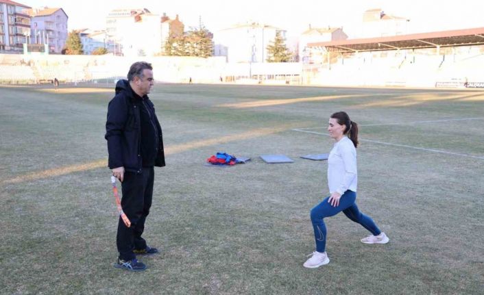 Sakatlandı, destekleri çekildi ama o pes etmedi