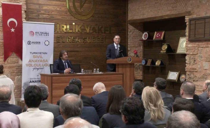 Şeref Malkoç: "Mevcut anayasada yaşanan sıkıntılar uygulamadan kaynaklanıyor"