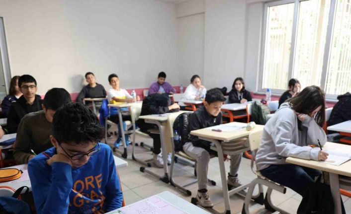 Tatil başladı, öğrencilere ‘dijital dünya’ tuzağı uyarısı