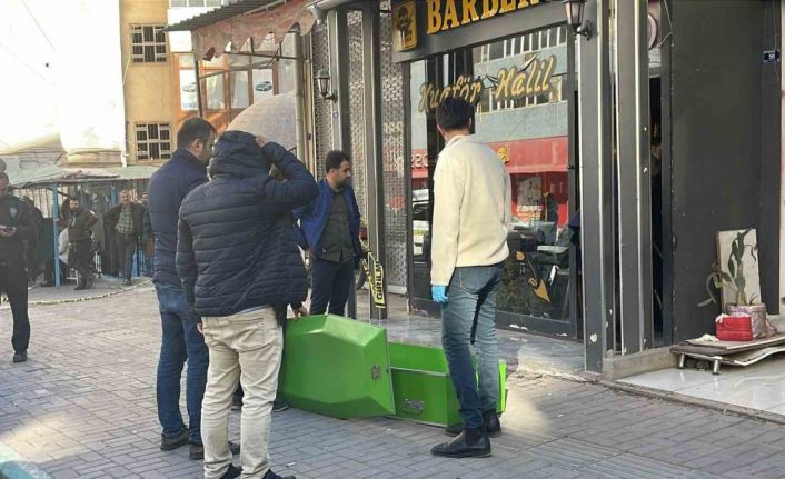 Tıraş olmaya gittiği kuaförde öldürüldü