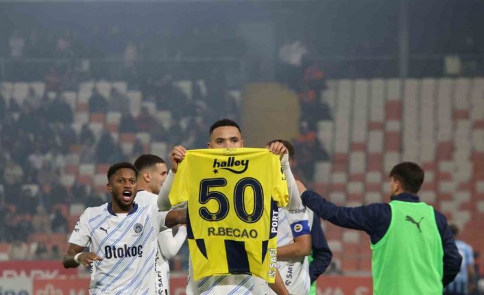 Trendyol Süper Lig: Adana Demirspor: 0 - Fenerbahçe: 4 (Maç sonucu)