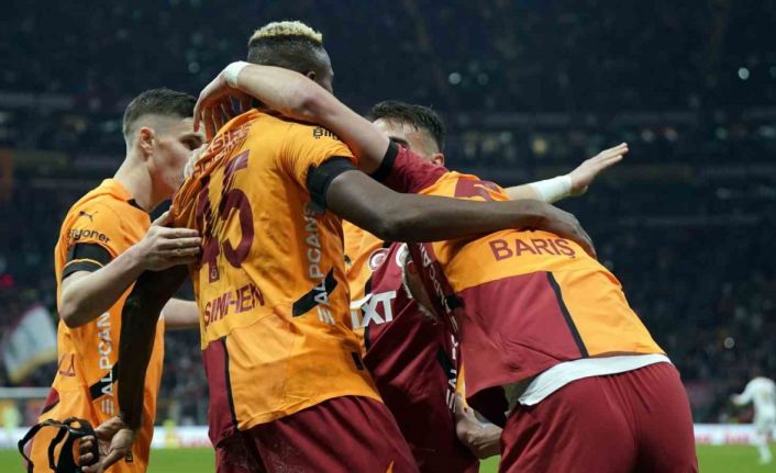 Trendyol Süper Lig: Galatasaray: 1 - Konyaspor: 0 (İlk yarı)