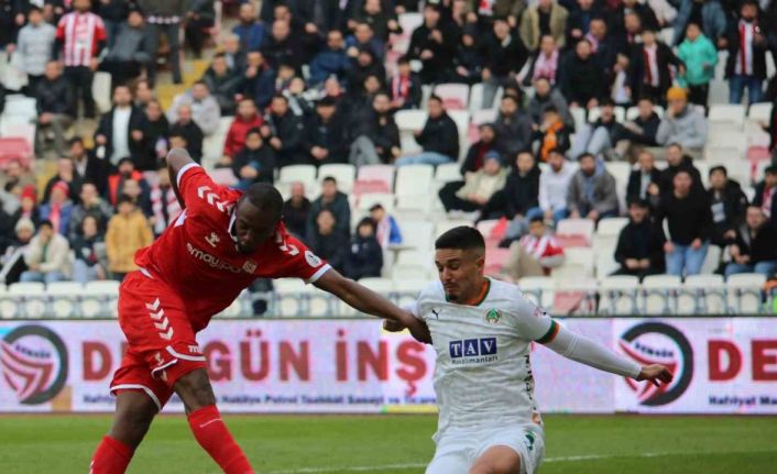Trendyol Süper Lig: Sivasspor: 1 - Corendon Alanyaspor: 1 (Maç sonucu)