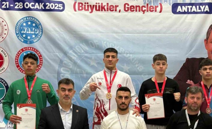 Türkiye Kick Boks Şampiyonasına Elazığ damgası