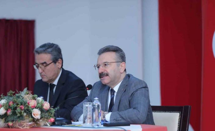 Vali Aksoy’dan muhtarlara iş birliği çağrısı