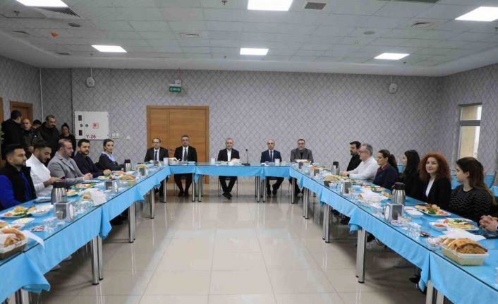 Vali Hatipoğlu, basın mensuplarıyla bir araya geldi