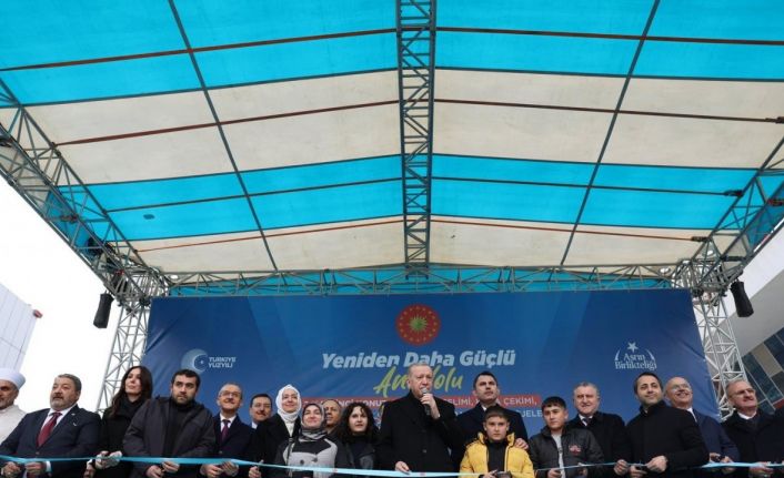 Yeşilyurt Belediyesi’nin yeni binası Cumhurbaşkanı Erdoğan tarafından açıldı