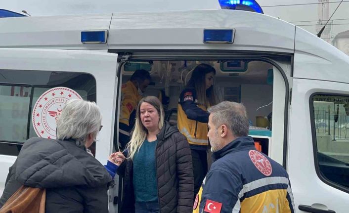 2 iş yerini küle çeviren yangın kontrol altına alındı