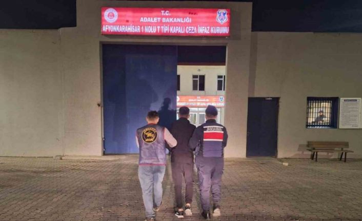 4 ayrı suçtan aranan şahsı JASAT yakaladı