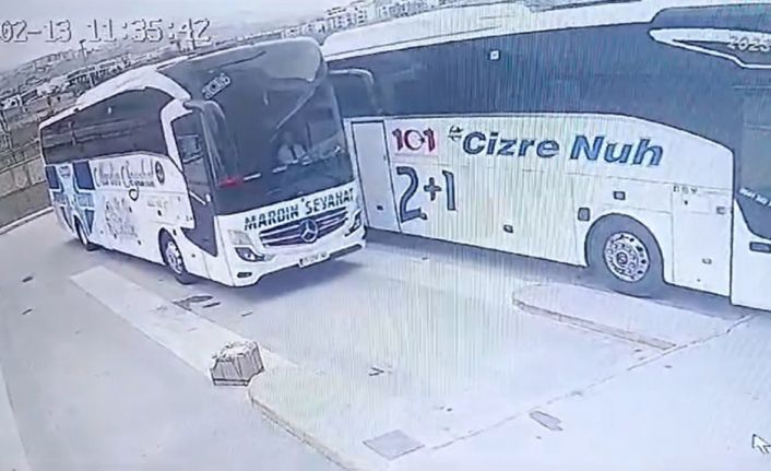 5 kişinin öldüğü, 38 kişinin yaralandığı yolcu otobüsünün otogardan çıkış anı kamerada