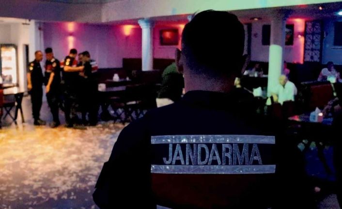 Afyonkarahisar’da aranması olan 11 şahıs yakalandı