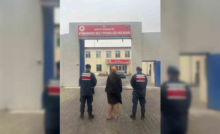 Afyonkarahisar’da silahlı terör örgütüne üye olan kadın yakalandı