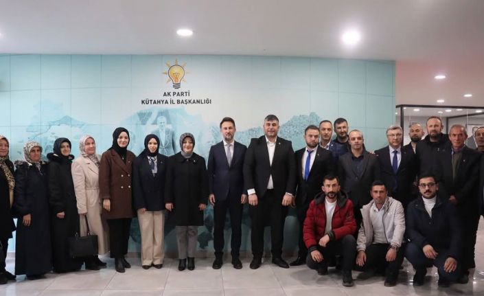 AK Parti Gediz ilçe Teşkilatı’ndan il başkanlığına ziyaret